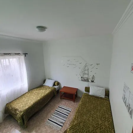Zabava Hostel *