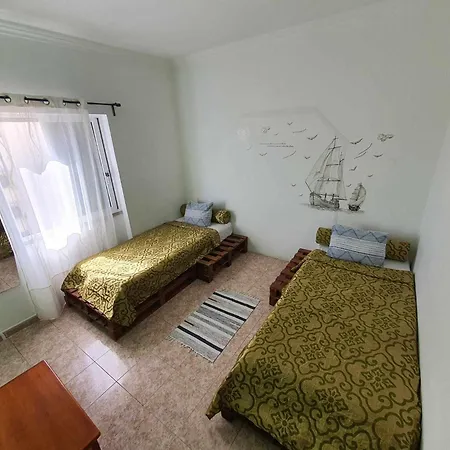 Hostel Zabava Odivelas (Lisbon)