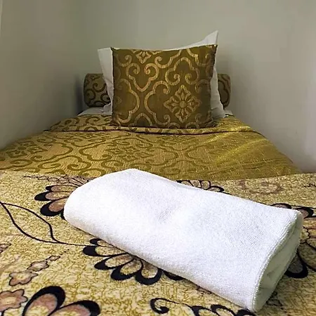 بيت شباب Zabava *